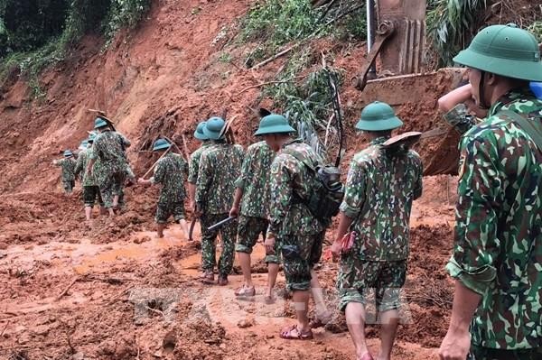 Quân đội phải đảm bảo an toàn cho quân, dân miền Trung - ảnh 1