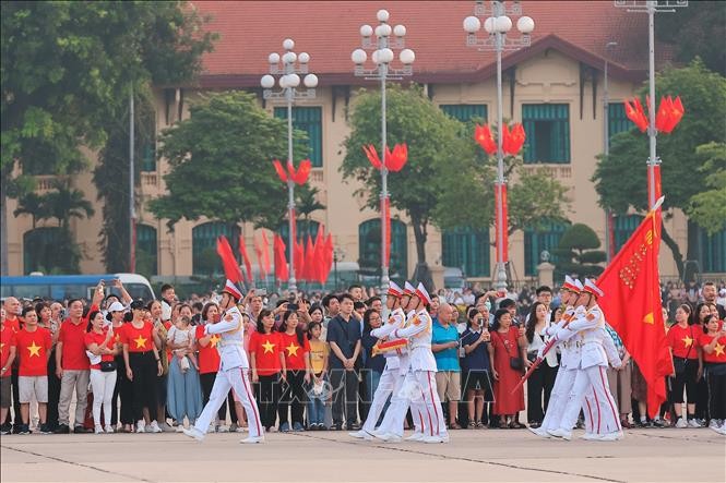 Tưng bừng không khí đón Tết Độc lập - ảnh 2