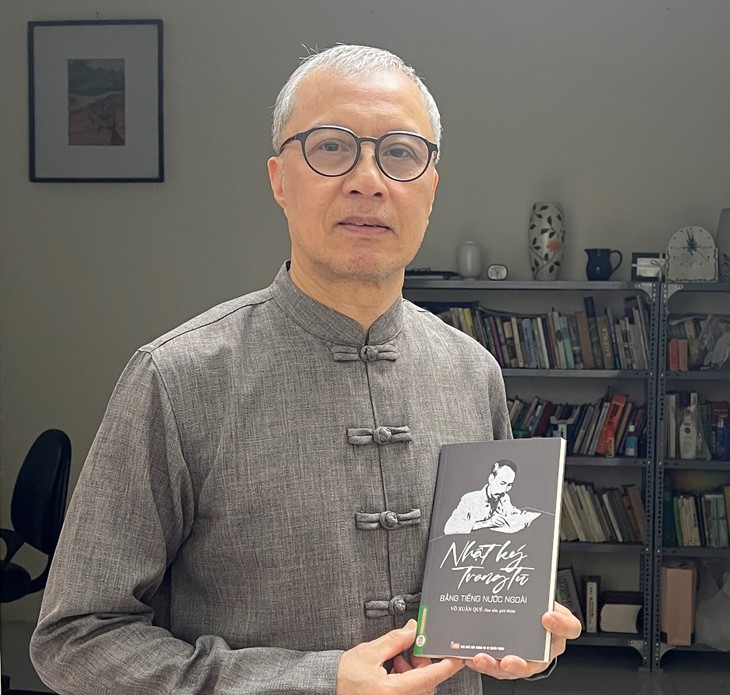 Kỷ niệm 135 năm ngày sinh Chủ tịch Hồ Chí Minh: “Nhật ký trong tù bằng tiếng nước ngoài” đến với bạn đọc Việt - ảnh 2