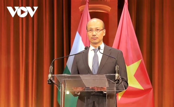 Kỷ niệm 75 năm quan hệ Việt Nam-Hungary: Thắm tình hữu nghị và hợp tác truyền thống - ảnh 1