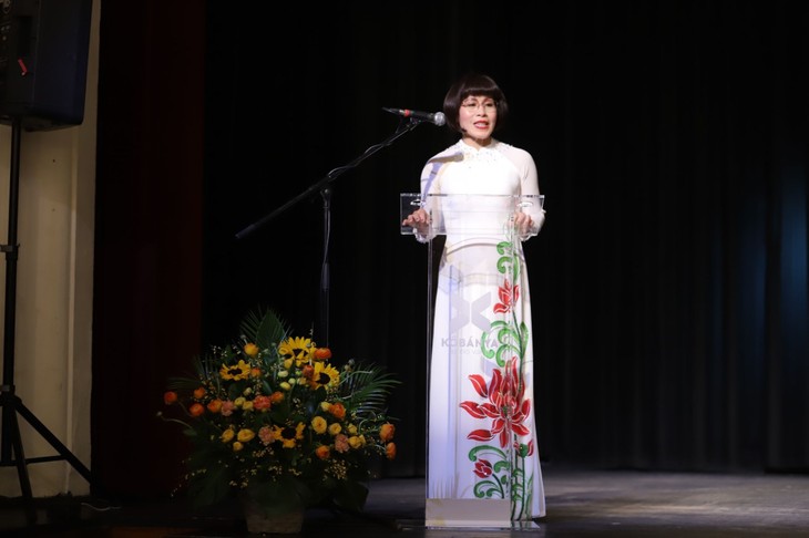 Kiều bào xúc động khi Luật Quốc tịch mở rộng vòng tay đón thế hệ sau trở về - ảnh 1