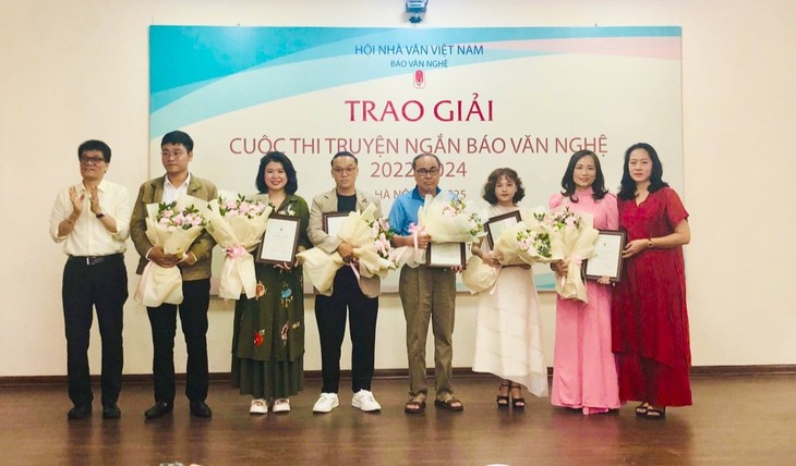 Cuộc thi truyện ngắn Báo Văn nghệ: Hành trình hai năm tìm kiếm và tôn vinh tiếng nói văn học đa thế hệ - ảnh 3