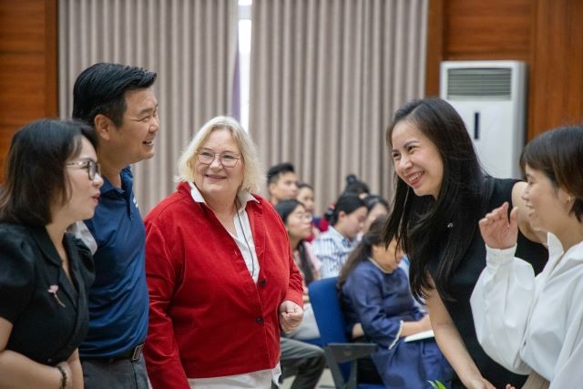 Lễ phát động Cuộc thi vẽ tranh “Đan Mạch trong mắt em” năm 2025 với chủ đề “Sống Xanh