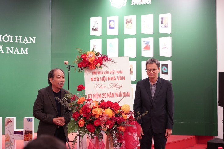 Ra mắt bộ sách phiên bản giới hạn kỷ niệm hành trình 20 năm Nhã Nam đồng hành cùng văn hóa đọc - ảnh 5