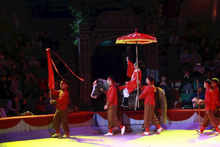 Nghệ thuật xiếc tái hiện những câu chuyện của dòng tranh Đông Hồ - ảnh 2