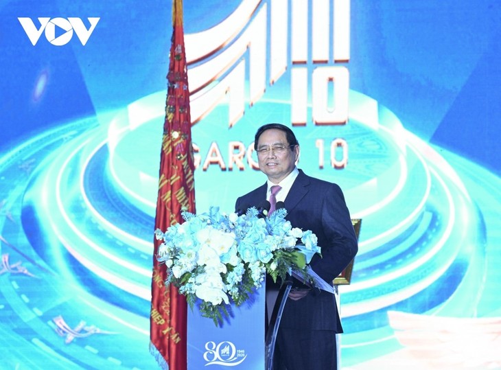 Thủ tướng Phạm Minh Chính yêu cầu xây dựng Tổng công ty May 10 thành một thương hiệu toàn cầu - ảnh 2
