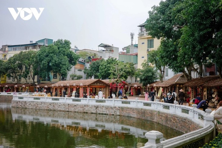 Khai mở Hội chữ Xuân Bính Ngọ 2026 tại Văn Miếu - Quốc Tử Giám - ảnh 1