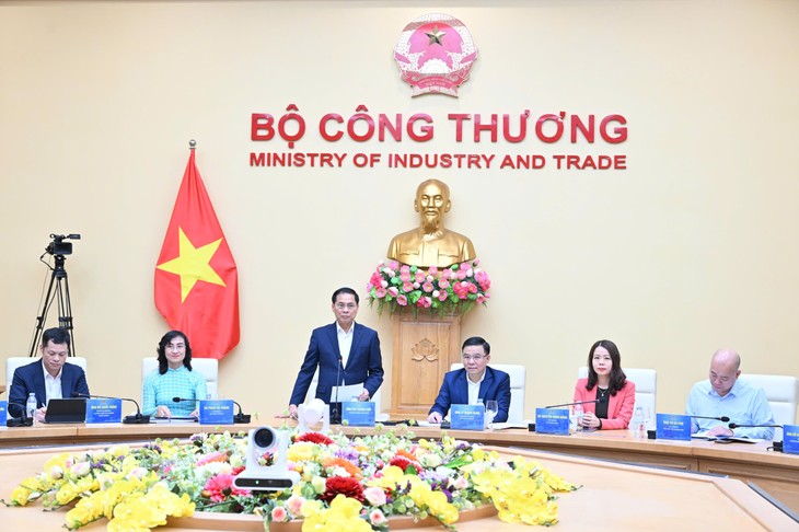 Việt Nam phấn đấu tăng trưởng xuất khẩu từ 15 - 16% trong năm nay - ảnh 1