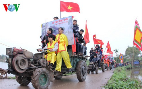 រត់ជ្រូក - ពិធីបុណ្យជាពិសេសនៅទីក្រុងហាណូយ - ảnh 2