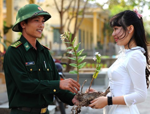 แนวชายแดนเขตที่ราบสูง Tây Nguyên ยามวสันต์ - ảnh 3