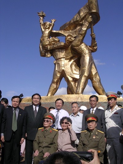  พลเอก Võ Nguyên Giáp เยือนสมรภูมิเก่า เดียนเบียนฟู - ảnh 4