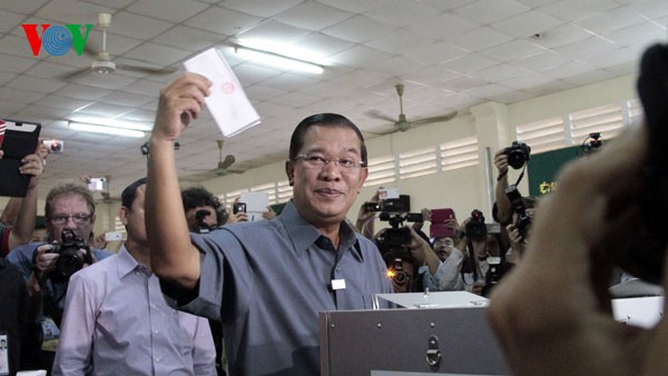 พรรค CNRP เรียกร้องให้กษัตริย์แห่งกัมพูชาช่วยแก้ไขความขัดแย้งเกี่ยวกับผลการเลือกตั้งรัฐสภา - ảnh 1