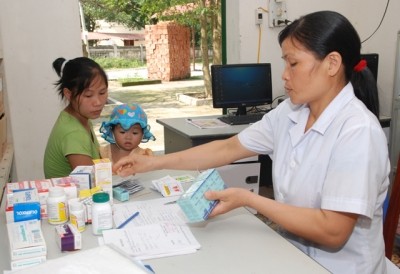 เวียดนามบรรลุความคืบหน้าในการปฏิบัตินโยบายการประกันสาธารณสุขและประกันสังคม - ảnh 1