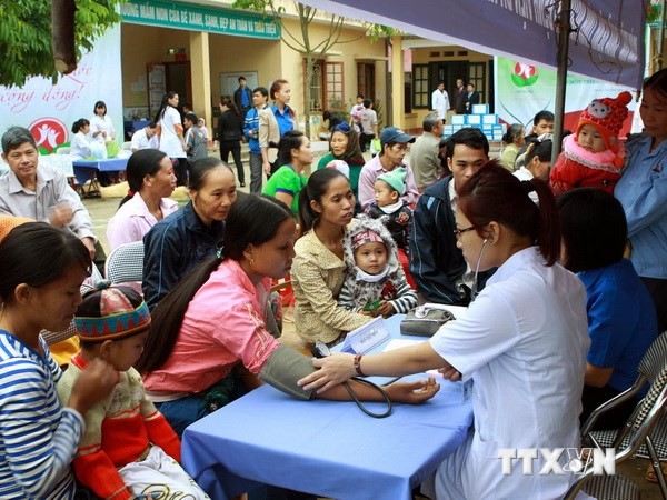 ผลักดันการระดมแหล่งพลังต่างๆในการดูแลสุขภาพให้แก่ประชาชน - ảnh 1