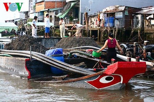 ตลาดก๊ายแบ่ - จุดท่องเที่ยวที่น่าสนใจในภาคตะวันตกเฉียงใต้ - ảnh 8