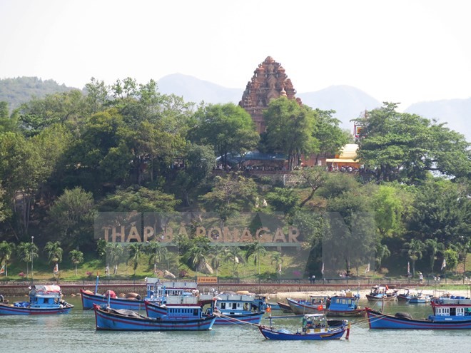 กรมประชาสัมพันธ์ไทยถ่ายทำภาพยนตร์สารคดีในเมืองญาจาง - ảnh 1