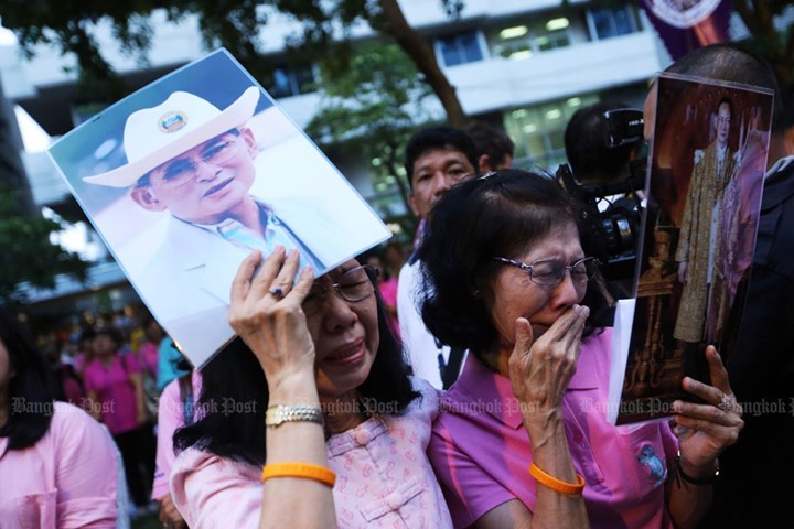 ผู้นำเวียดนามส่งสารแสดงความเสียใจอย่างสุดซึ้งต่อพระบรมวงศานุวงศ์และประชาชนไทย - ảnh 2