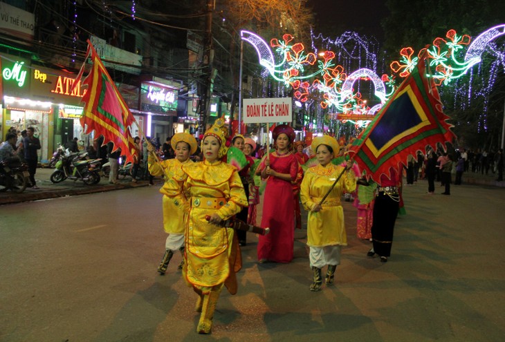 งานเทศกาลวัฒนธรรมเลเจิน – การเชื่อมโยงระหว่างอดีตกับปัจจุบัน - ảnh 1