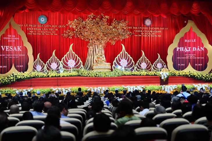 งานวิสาขบูชาโลกหรือ Vesak 2019 ยืนยันถึงบทบาทและสถานะของพุทธสมาคมเวียดนามในการผสมผสานเข้ากับกระแสโลก - ảnh 1