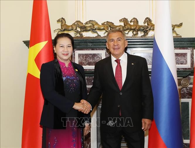 ประธานสภาแห่งชาติเหงวียนถิกิมเงินเยือนประเทศสาธารณรัฐตาตาร์สถานและกรุงมอสโคว์ ประเทศรัสเซีย - ảnh 1