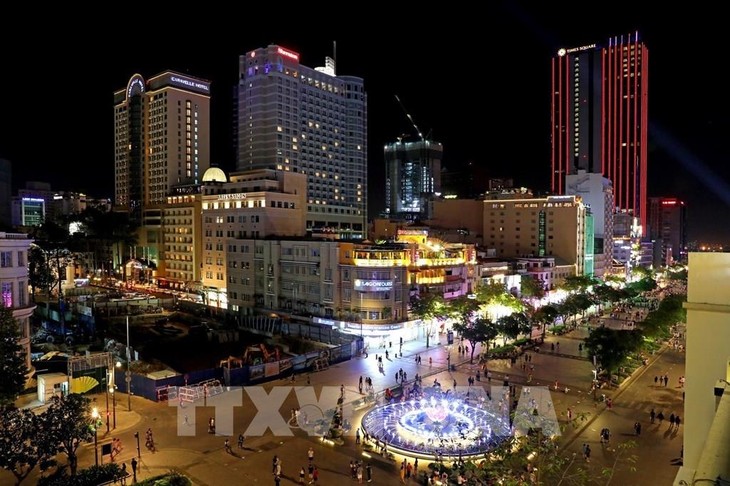 นครโฮจิมินห์ช่วยเหลือสถานประกอบการที่ได้รับผลกระทบจากการแพร่ระบาดของโรคโควิด-19 ระลอกที่ 2 - ảnh 1