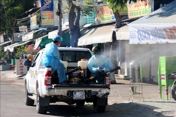 ADB สนับสนุนเงิน 6 แสนดอลลาร์สหรัฐเพื่อช่วยเหลือเวียดนามรับมือการแพร่ระบาดของโรคโควิด-19 - ảnh 1