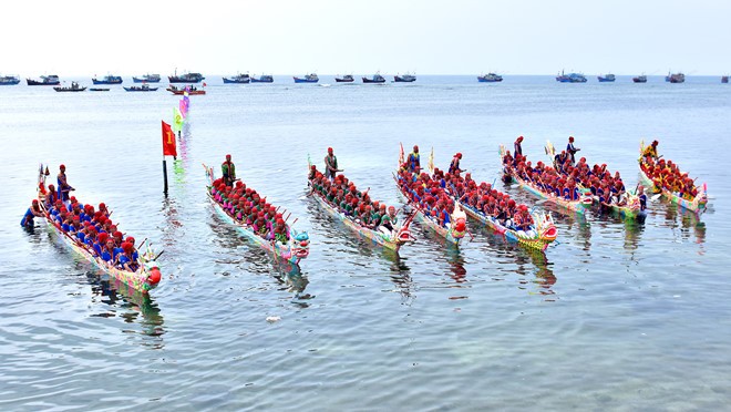 งานเทศกาลแข่งเรือพื้นเมืองในอำเภอลี้เซินได้รับการรับรองเป็นมรดกวัฒนธรรมนามธรรมระดับชาติ - ảnh 1