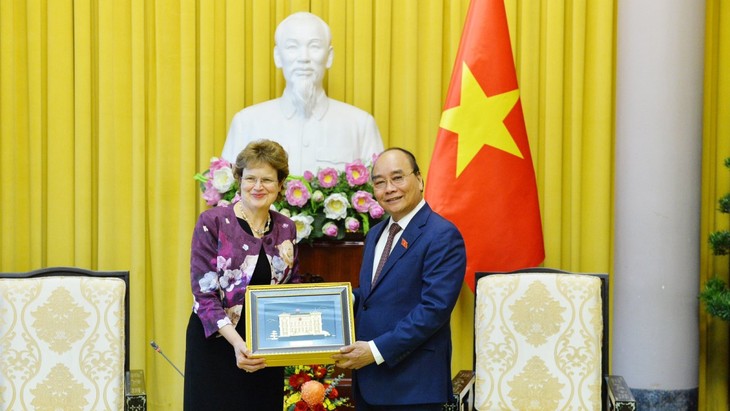 ประธานประเทศเหงวียนซวนฟุกให้การต้อนรับผู้ว่าการรัฐเซาท์ออสเตรเลีย - ảnh 1