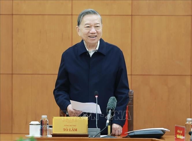 ต้องเพิ่มเนื้อหาที่สำคัญในร่างเอกสารที่ยื่นต่อการประชุมสมัชชาใหญ่พรรคสมัยที่ 14 - ảnh 1