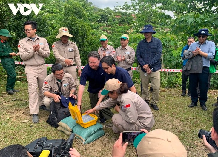 การค้นหาอัฐิทหารสหรัฐที่สูญหายในสงครามเวียดนามเป็นแบบอย่างของความร่วมมือแก้ไขผลเสียหายจากสงครามระหว่างเวียดนามกับสหรัฐ - ảnh 1