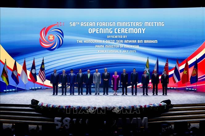 การประชุมรัฐมนตรีว่าการกระทรวงการต่างประเทศอาเซียนเรียกร้องให้ขยายการเชื่อมโยง - ảnh 1